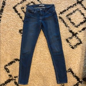 Levi 710 super skinny
